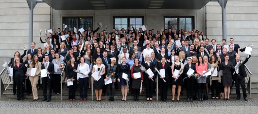 Gruppenfoto_feierliche Verabschiedung 2012